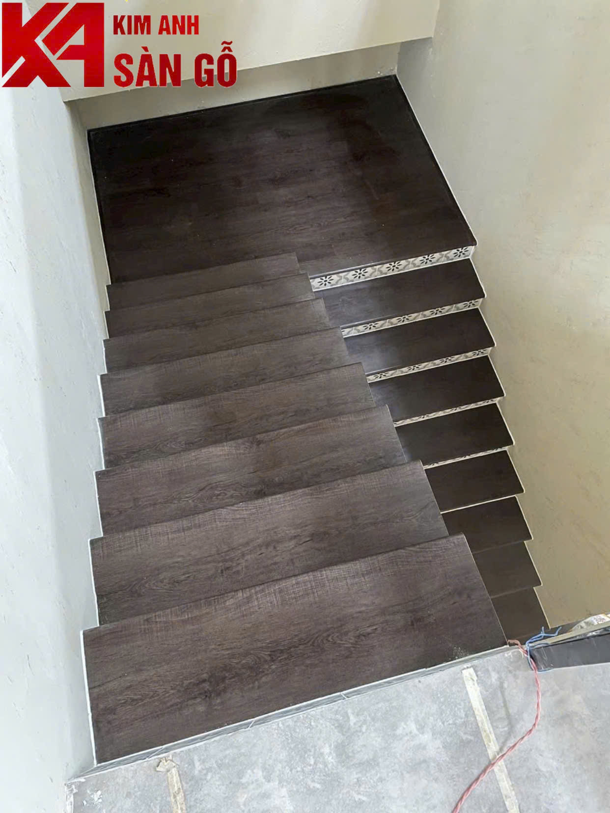 Mặt Bậc Cầu Thang Nhựa Giả Gỗ NCWood 8036